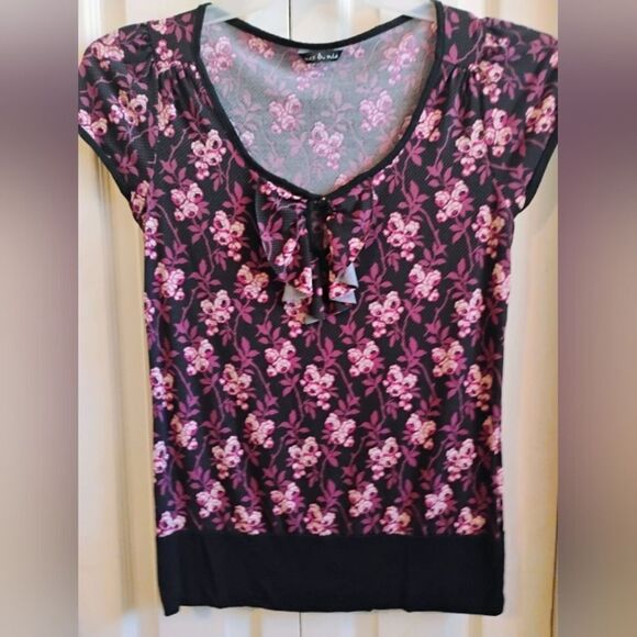 Pink and Black Floral Tie Front Cap Sleeve Blouse - Picture 1 of 11